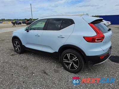 Drugie zdjęcie samochodu z przodu: 2025 VOLVO XC40 CORE VIN:YV4L12UJ0S2450888 - miniatura
