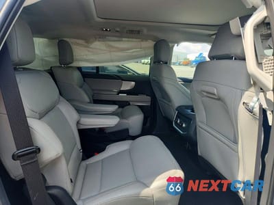 Zdjęcie 11 z 14 samochodu: 2025 FORD EXPEDITION ACTIVE VIN:1FMJU1J89SEA39190 - miniatura