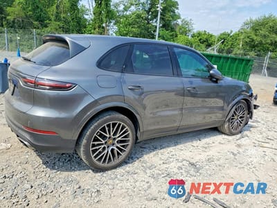 Trzecie zdjęcie samochodu z tyłu: 2020 PORSCHE CAYENNE VIN:WP1AA2AY5LDA01948 - miniatura