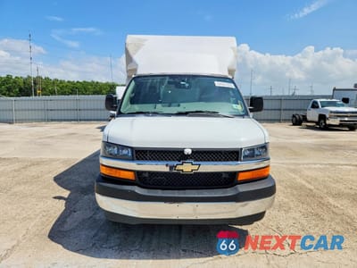 Piąte zdjęcie samochodu w środku: 2022 CHEVROLET EXPRESS DELIVERY TRUCK VIN:1GB0GSF76N1172762 - miniatura