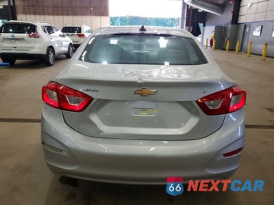 Zdjęcie 6 z 12 samochodu: 2017 CHEVROLET CRUZE LS VIN:1G1BC5SMXH7117951 - miniatura