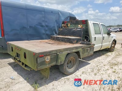 Trzecie zdjęcie samochodu z tyłu: 2000 FORD F350 SUPER DUTY VIN:1FDWW36F4YED88415 - miniatura