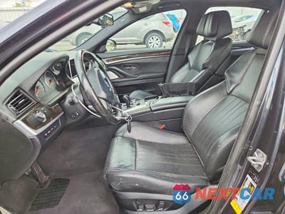 Zdjęcie 7 z 12 samochodu: 2013 BMW M5 VIN:WBSFV9C50DC773801 - miniatura