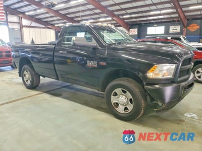 Czwarte zdjęcie samochodu z boku: 2016 RAM 3500 ST VIN:3C63R3AJXGG143773 - miniatura