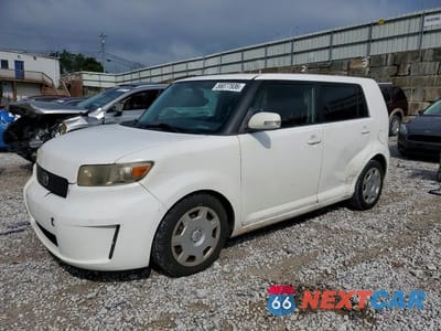 2008 TOYOTA SCION XB JTLKE50E181053819 - główne zdjęcie licytacji z USA - miniatura