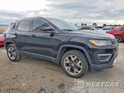 Czwarte zdjęcie samochodu z boku: 2019 JEEP COMPASS LIMITED VIN:3C4NJDCB1KT673229 - miniatura