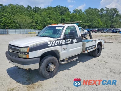 2004 CHEVROLET SILVERADO C3500 1GBJC34264E384145 - główne zdjęcie licytacji z USA - miniatura