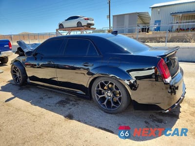 Drugie zdjęcie samochodu z przodu: 2019 CHRYSLER 300 S VIN:2C3CCABT9KH564833 - miniatura