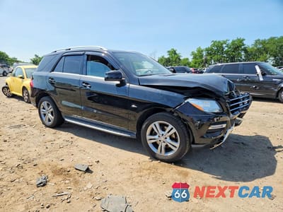 Czwarte zdjęcie samochodu z boku: 2012 MERCEDES-BENZ ML 350 4MATIC VIN:4JGDA5HB2CA090716 - miniatura
