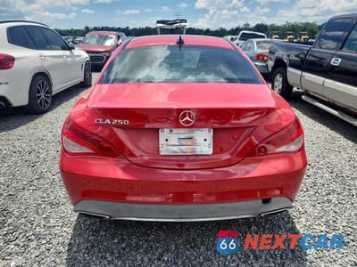 Zdjęcie 6 z 12 samochodu: 2018 MERCEDES-BENZ CLA 250 VIN:WDDSJ4EB4JN510367 - miniatura