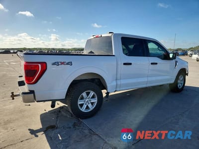 Trzecie zdjęcie samochodu z tyłu: 2022 FORD F150 SUPERCREW VIN:1FTFW1E52NKE54653 - miniatura