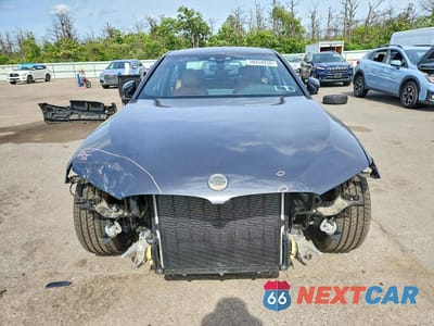 Piąte zdjęcie samochodu w środku: 2019 BMW 530 XI VIN:WBAJA7C50KG911003 - miniatura