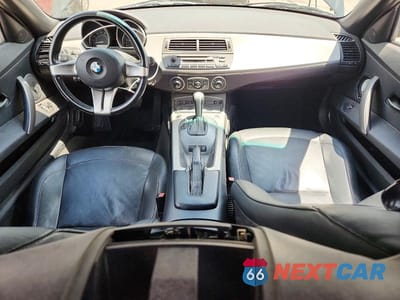 Zdjęcie 8 z 12 samochodu: 2003 BMW Z4 3.0 VIN:4USBT53453LU03237 - miniatura