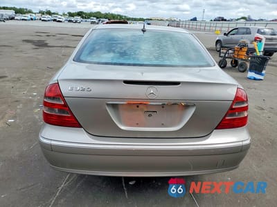 Zdjęcie 6 z 12 samochodu: 2006 MERCEDES-BENZ E 320 CDI VIN:WDBUF26J26A873133 - miniatura