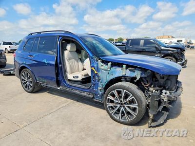 Czwarte zdjęcie samochodu z boku: 2020 BMW X7 XDRIVE40I VIN:5UXCW2C04L9C61541 - miniatura