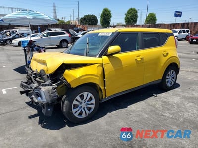 2020 KIA SOUL LX KNDJ23AU4L7064586 - główne zdjęcie licytacji z USA - miniatura