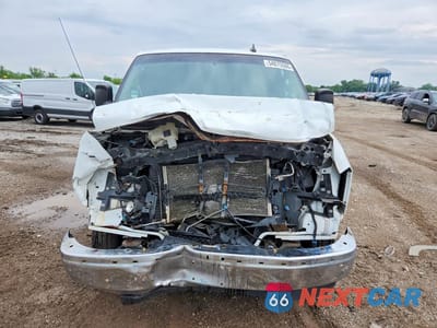 Piąte zdjęcie samochodu w środku: 2019 CHEVROLET EXPRESS G3500 VIN:1GCZGGFG2K1315637 - miniatura