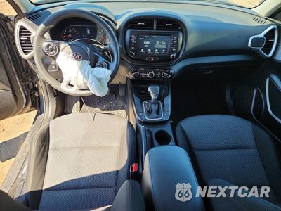 Zdjęcie 8 z 12 samochodu: 2021 KIA SOUL LX VIN:KNDJ23AU7M7757699 - miniatura