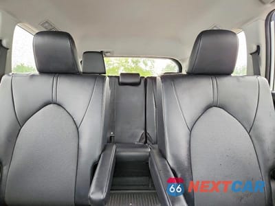Zdjęcie 10 z 13 samochodu: 2024 TOYOTA GRAND HIGHLANDER XLE VIN:5TDAAAB53RS012265 - miniatura