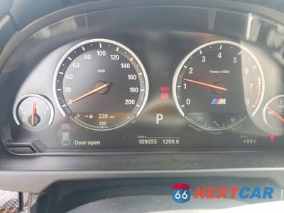 Zdjęcie 9 z 13 samochodu: 2019 BMW X6 M VIN:5YMKW8C50KLR38425 - miniatura