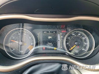 Zdjęcie 9 z 13 samochodu: 2015 JEEP CHEROKEE LATITUDE VIN:1C4PJLCB6FW766539 - miniatura