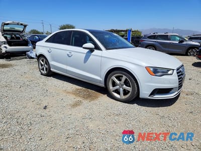 Czwarte zdjęcie samochodu z boku: 2015 AUDI A3 PREMIUM VIN:WAUACGFFXF1091679 - miniatura
