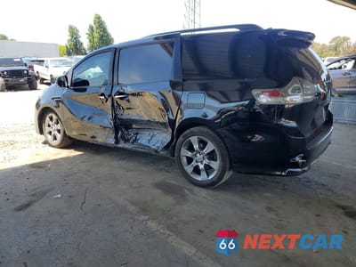 Drugie zdjęcie samochodu z przodu: 2019 TOYOTA SIENNA SE 8-PASSENGER VIN:5TDXZ3DCXKS974496 - miniatura