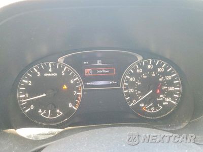 Zdjęcie 9 z 12 samochodu: 2016 NISSAN PATHFINDER SV VIN:5N1AR2MN3GC632619 - miniatura