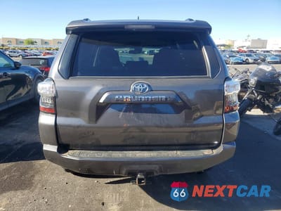 Zdjęcie 6 z 13 samochodu: 2021 TOYOTA 4RUNNER SR5 VIN:JTEMU5JR0M5962609 - miniatura