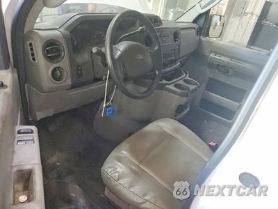 Zdjęcie 8 z 12 samochodu: 2013 FORD ECONOLINE E250 VAN VIN:1FTNE2EW6DDA76112 - miniatura