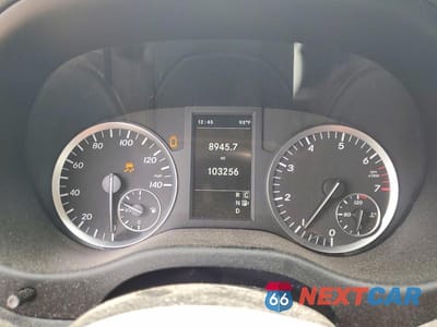 Zdjęcie 9 z 14 samochodu: 2016 MERCEDES-BENZ METRIS DELIVERY VAN VIN:WD3PG2EAXG3088260 - miniatura