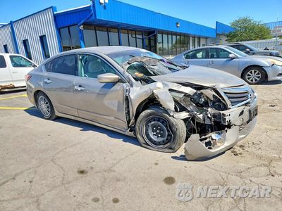 Czwarte zdjęcie samochodu z boku: 2015 NISSAN ALTIMA 2.5 S VIN:1N4AL3AP2FN912445 - miniatura
