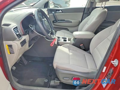 Zdjęcie 7 z 14 samochodu: 2017 KIA SPORTAGE LX VIN:KNDPMCAC2H7042704 - miniatura