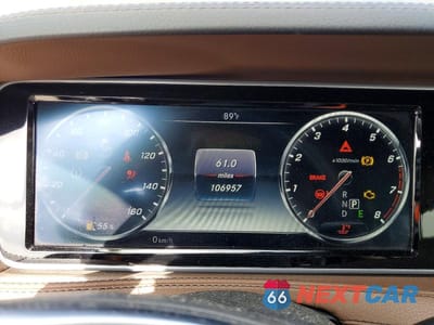 Zdjęcie 9 z 12 samochodu: 2017 MERCEDES-BENZ S 550 VIN:WDDUG8CB8HA313057 - miniatura