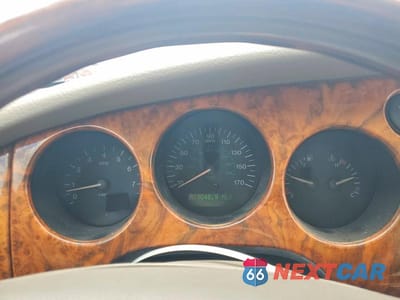 Zdjęcie 9 z 12 samochodu: 2001 JAGUAR XK8 VIN:SAJDA42C11NA22756 - miniatura
