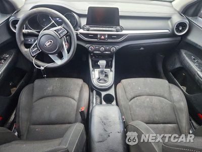 Zdjęcie 8 z 12 samochodu: 2021 KIA FORTE LXS VIN:3KPF24AD0ME345457 - miniatura