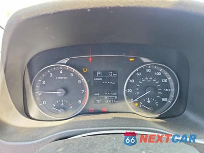Zdjęcie 9 z 12 samochodu: 2017 HYUNDAI ELANTRA SE VIN:5NPD84LF1HH042547 - miniatura