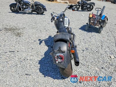 Czwarte zdjęcie samochodu z boku: 2016 HARLEY-DAVIDSON FLSTFB FATBOY LO VIN:1HD1JNV38GC016147 - miniatura