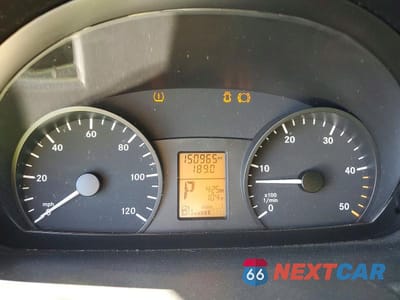 Zdjęcie 9 z 13 samochodu: 2010 MERCEDES BENZ SPRINTER 2500 DELIVERY VAN VIN:WD3PE7CC1A5426597 - miniatura