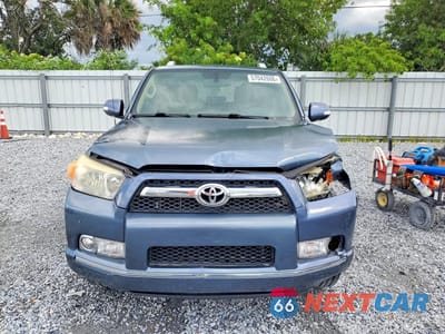 Piąte zdjęcie samochodu w środku: 2011 TOYOTA 4RUNNER LIMITED VIN:JTEZU5JR5B5022325 - miniatura