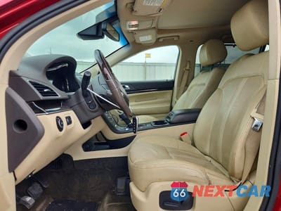 Zdjęcie 7 z 13 samochodu: 2015 LINCOLN MKT VIN:2LMHJ5AT2FBL04573 - miniatura