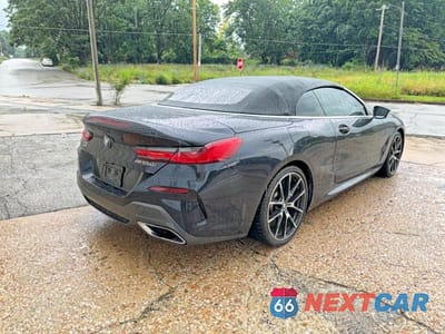 Czwarte zdjęcie samochodu z boku: 2019 BMW M850XI VIN:WBAFY4C55KBJ98967 - miniatura