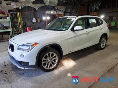 2015 BMW X1 XDRIVE28I WBAVL1C50FVY40377 - główne zdjęcie licytacji z USA - miniatura
