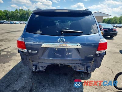 Zdjęcie 6 z 13 samochodu: 2013 TOYOTA HIGHLANDER SE VIN:5TDBK3EH3DS235465 - miniatura