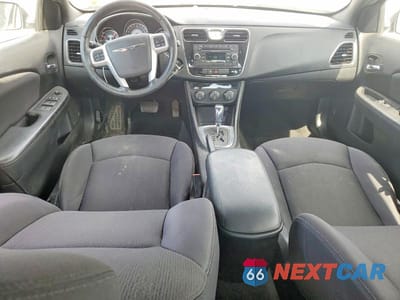 Zdjęcie 8 z 12 samochodu: 2013 CHRYSLER 200 TOURING VIN:1C3CCBBB1DN579558 - miniatura