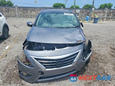 Piąte zdjęcie samochodu w środku: 2019 NISSAN VERSA SV VIN:3N1CN7AP6KL867723 - miniatura