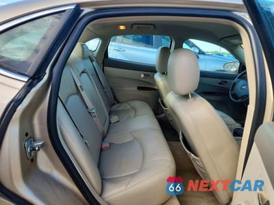 Zdjęcie 10 z 13 samochodu: 2005 BUICK LACROSSE VIN:2G4WD532751260590 - miniatura