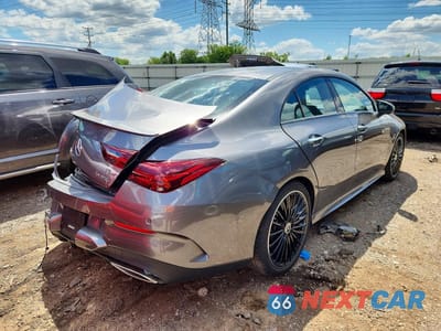 Trzecie zdjęcie samochodu z tyłu: 2025 MERCEDES-BENZ CLA 250 4MATIC VIN:W1K5J4HBXSN533663 - miniatura