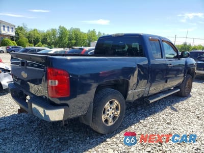 Trzecie zdjęcie samochodu z tyłu: 2008 CHEVROLET SILVERADO K1500 VIN:2GCEK190681277647 - miniatura