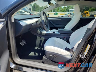 Zdjęcie 7 z 13 samochodu: 2024 TESLA MODEL Y VIN:7SAYGDEDXRF103672 - miniatura